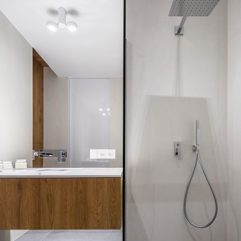 Luxury Shower with Seating